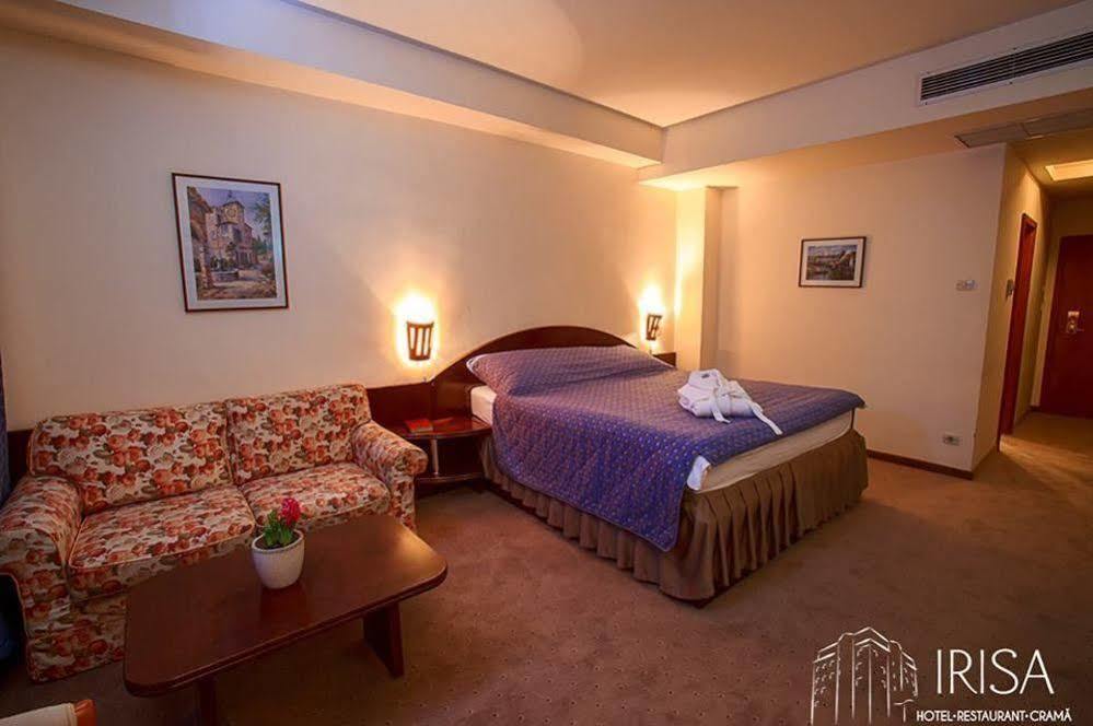 Hotel Irisa Бухарест Экстерьер фото